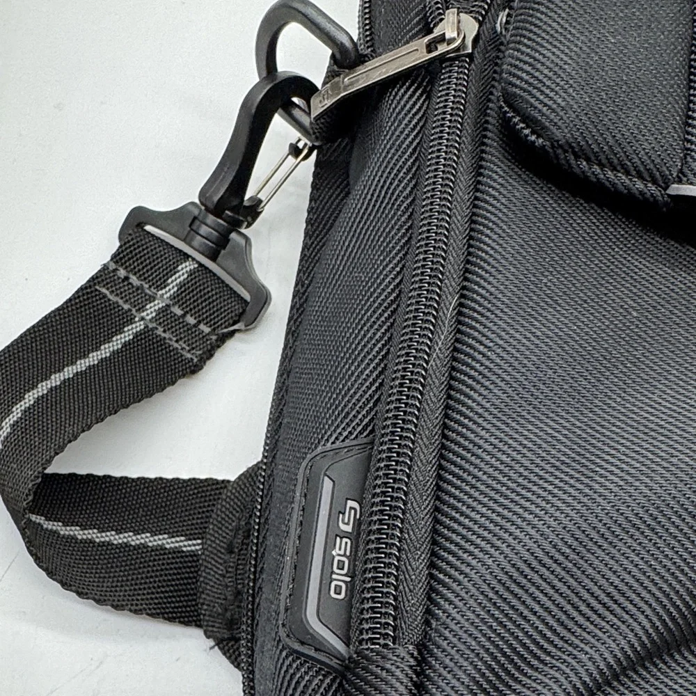 Solo New York Black Nylon Laptop Travel Bag TOT8392B